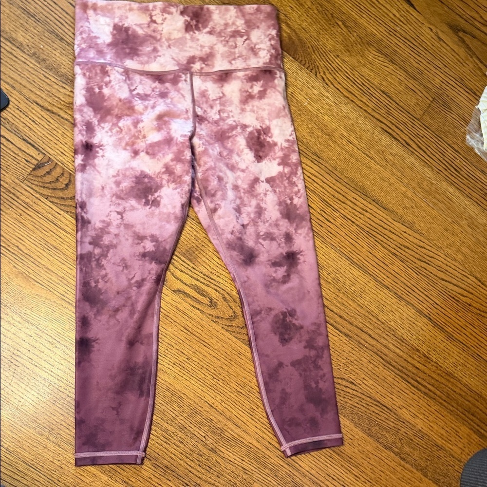 Athleta Women's Elation Printed Pink Tie-Dye 7/8 Leggings Size Small